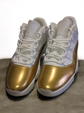 Jordan Men’s Athletic Shoes White and Gold